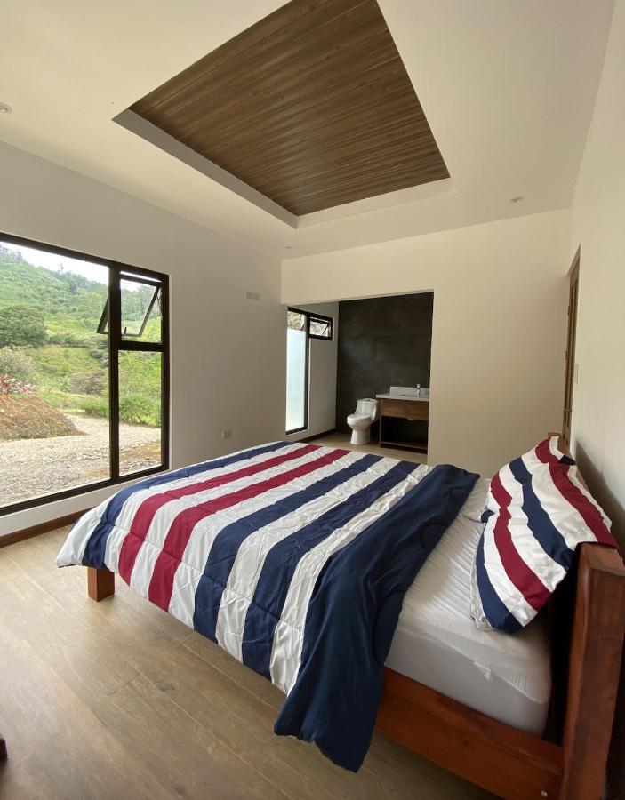Bed & Breakfast Arte De Plumas Birding *